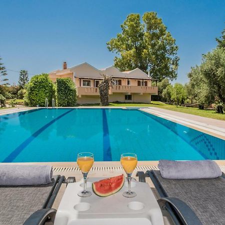 Leone Luxury Villas Kalamákion Buitenkant foto
